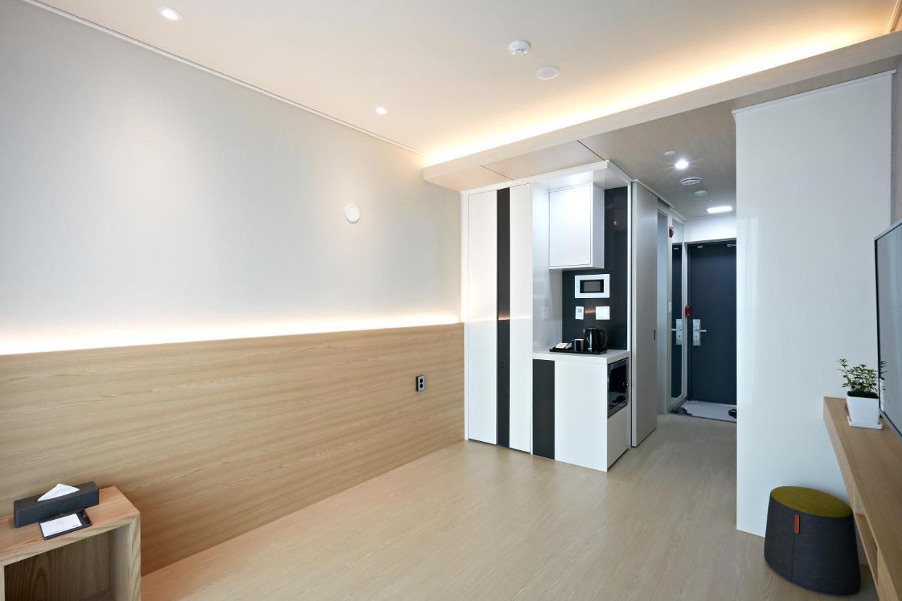 Ocean Soleview Hotel Инчон Экстерьер фото