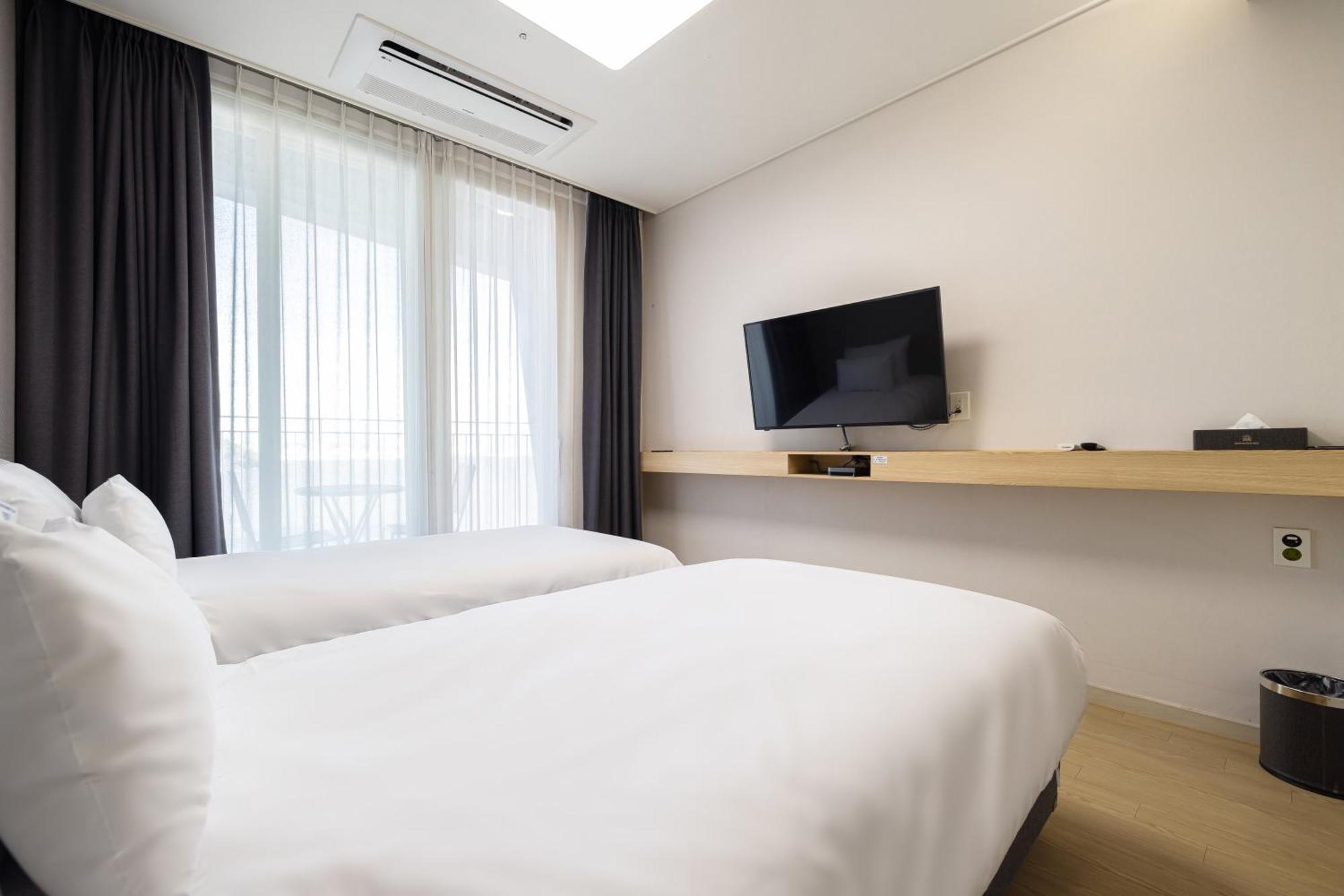 Ocean Soleview Hotel Инчон Экстерьер фото