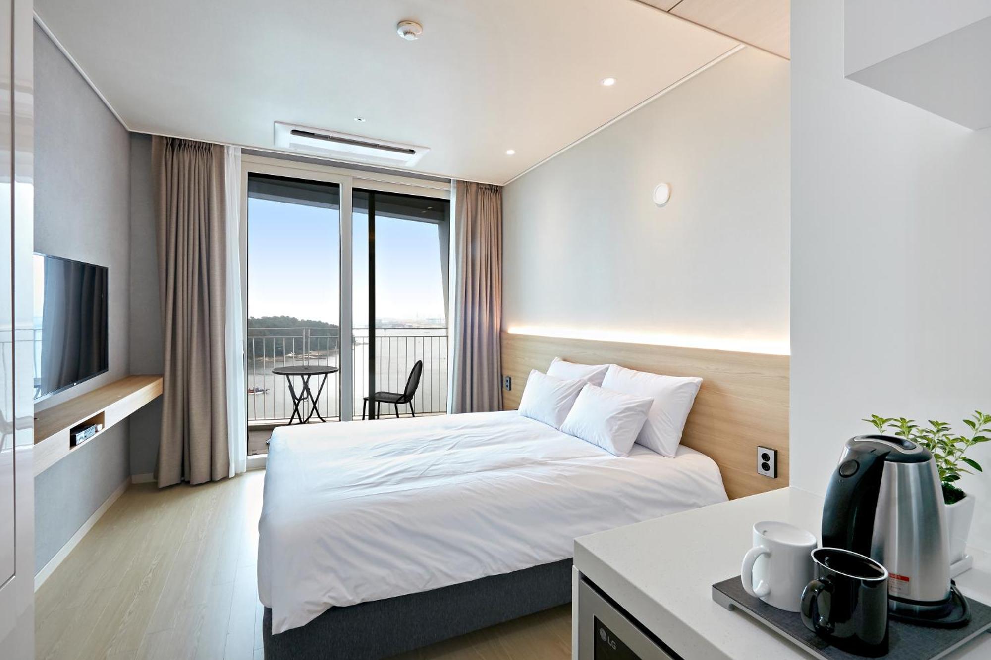 Ocean Soleview Hotel Инчон Экстерьер фото