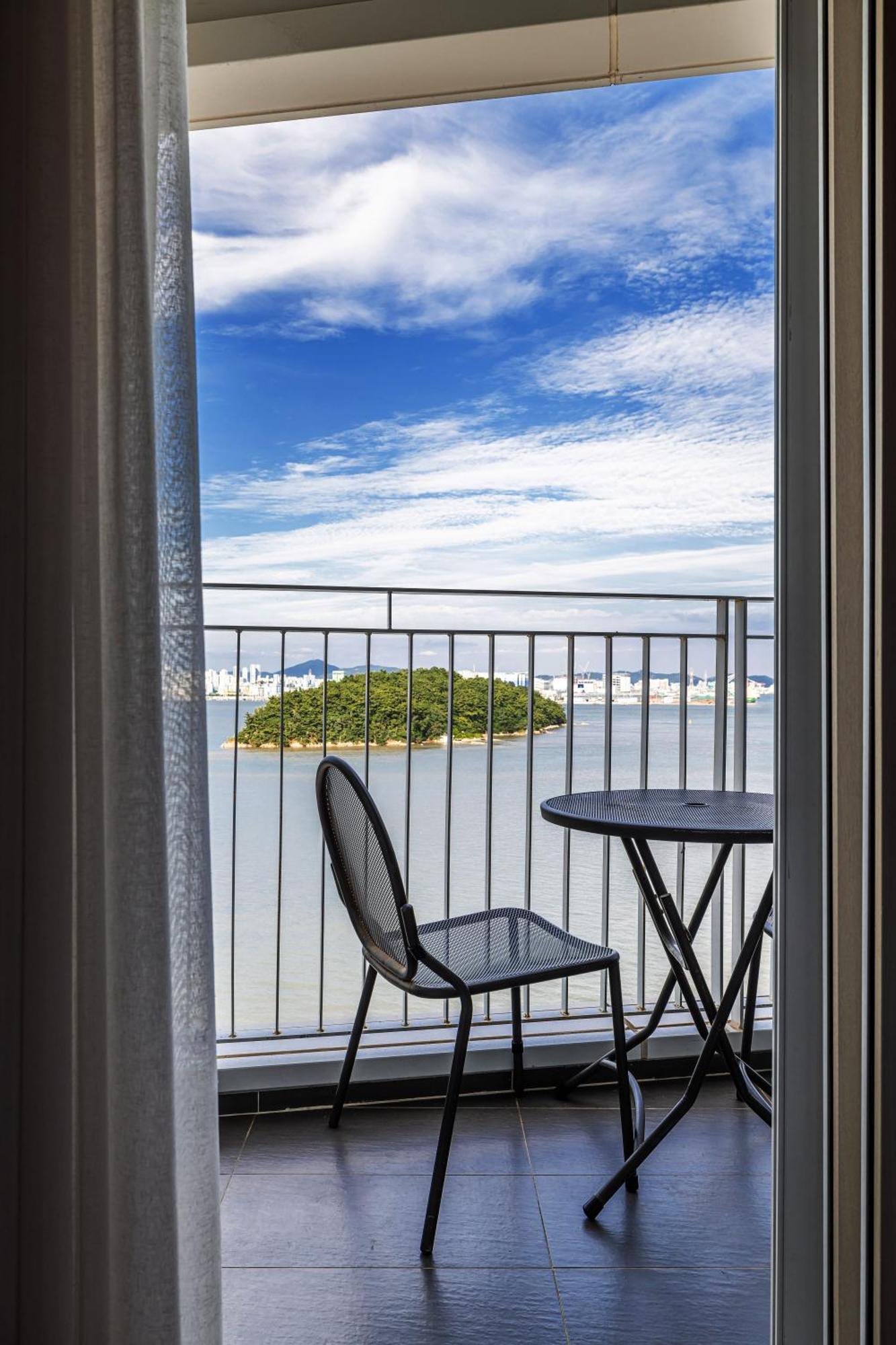 Ocean Sole View Hotel Инчон Экстерьер фото