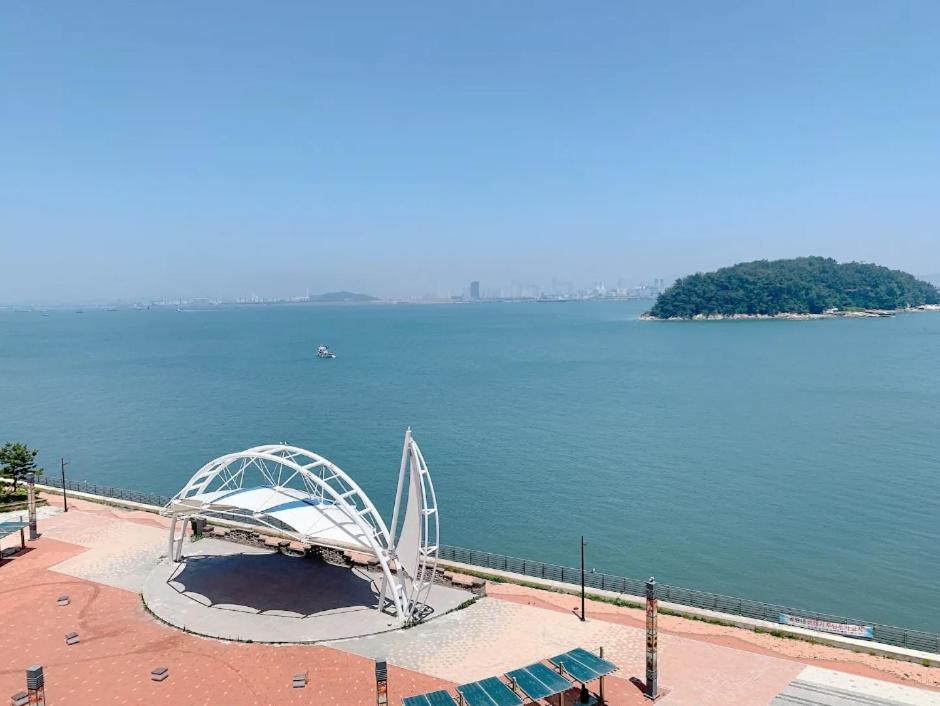 Ocean Soleview Hotel Инчон Экстерьер фото